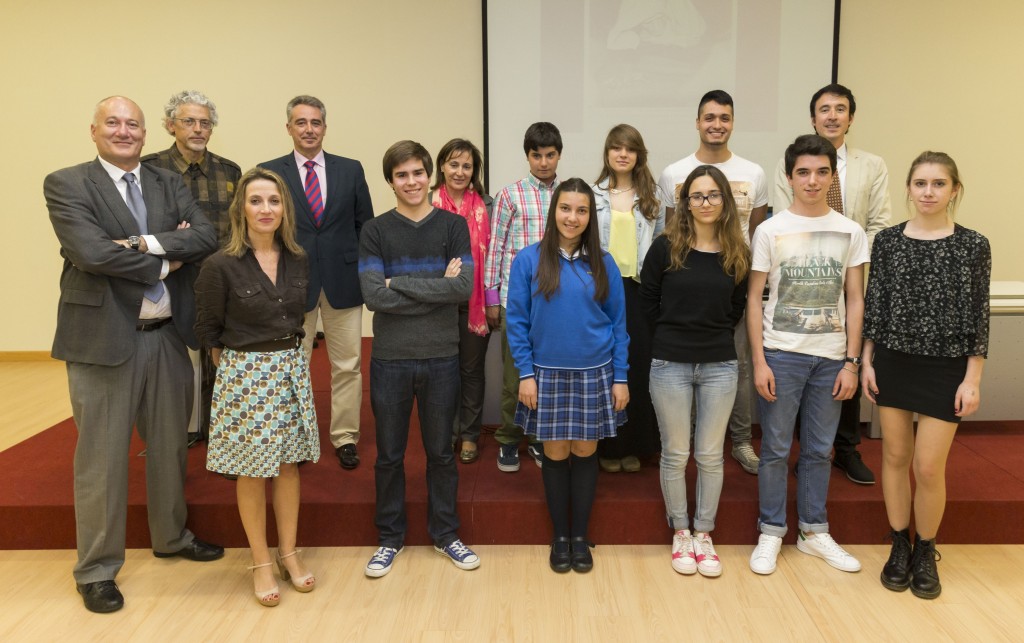 EDUCACIÓN - 18:30. Bilioteca central. Santander. El director general de cultura entrega premios del concurso de fotograf´ia y literatura. 11 MAYO 2015 © Miguel De la Parra